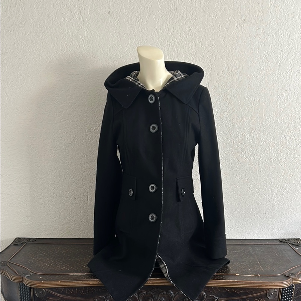 Chic Black Hooded Coat